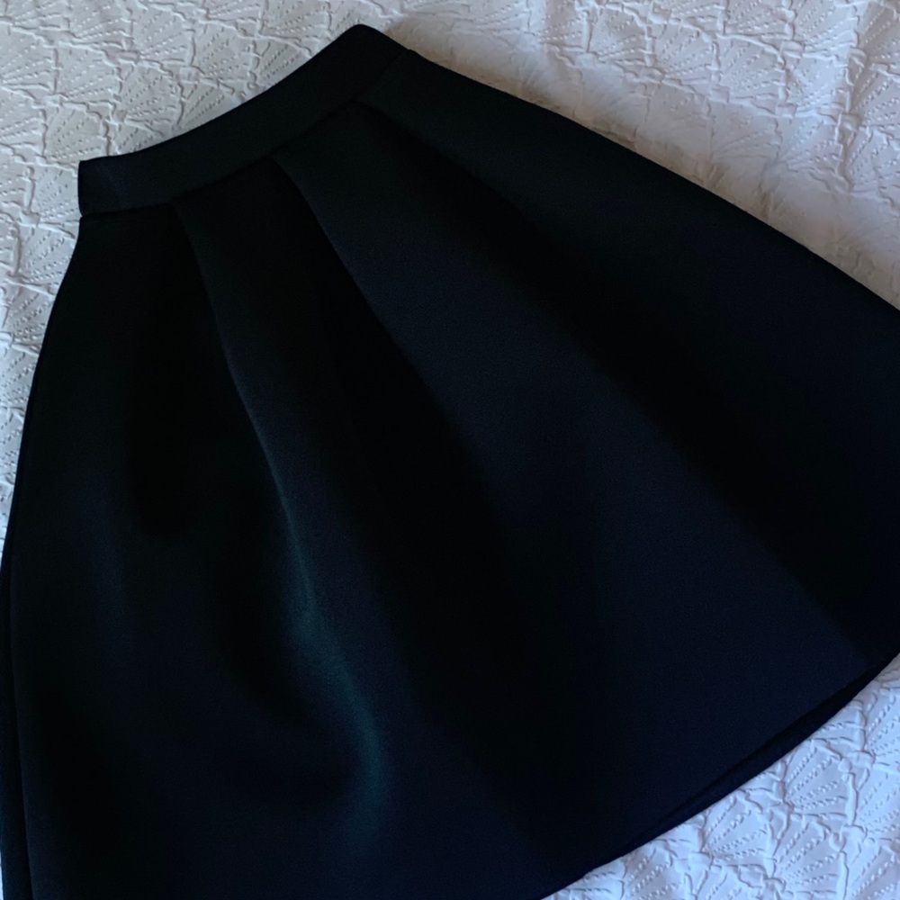 black flare skirt
